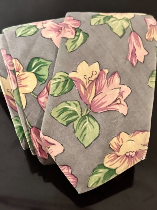 Kenzo Other - KENZO Floral Neckwear Tie Gray Pink Necktie Vintage VTG Trumpet Lilies Rare